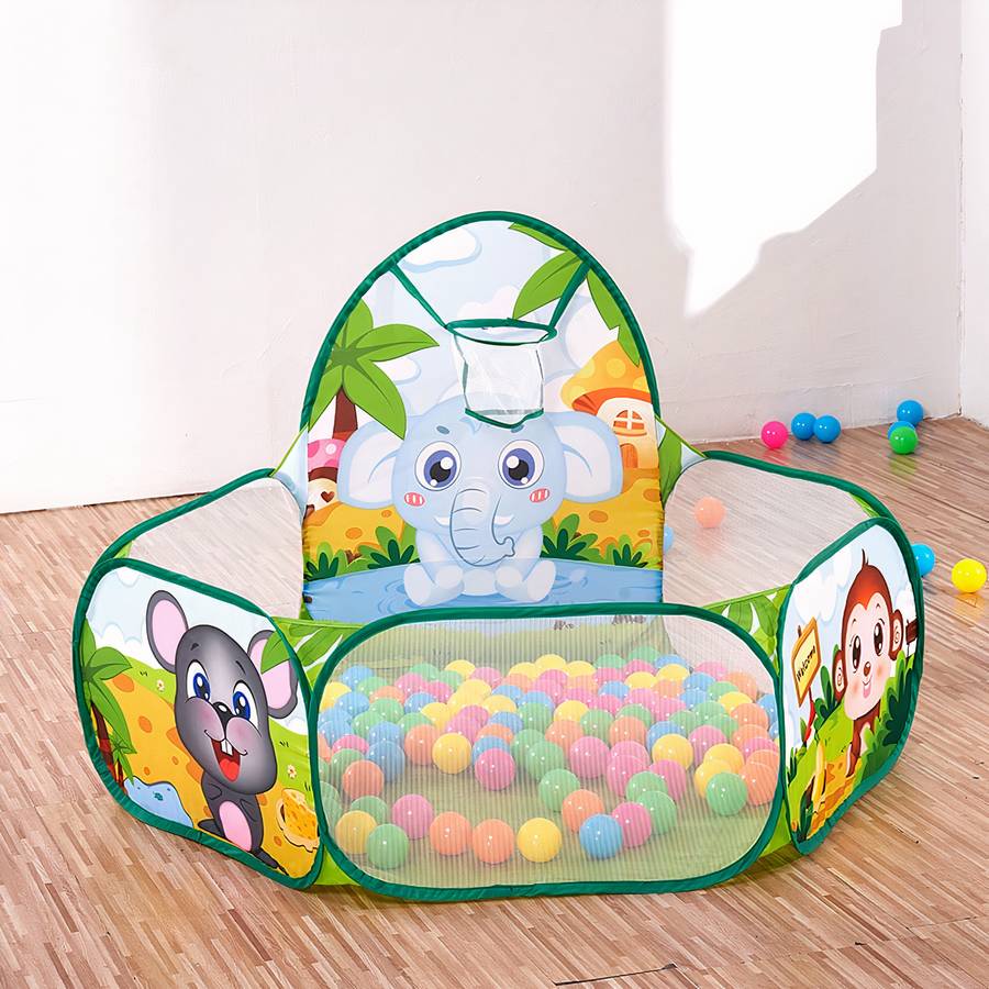Parc pour bébé coloré avec panier de basket
