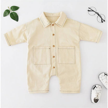 Barboteuse en denim doux pour bébés