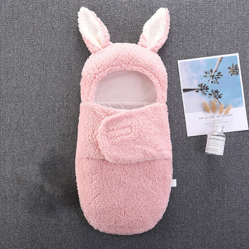 Nid d'ange lapin doux et chaud pour bébé