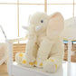 Éléphant en peluche doux et confortable