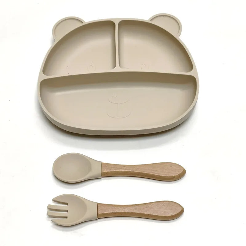 Assiette bébé en silicone avec ventouse